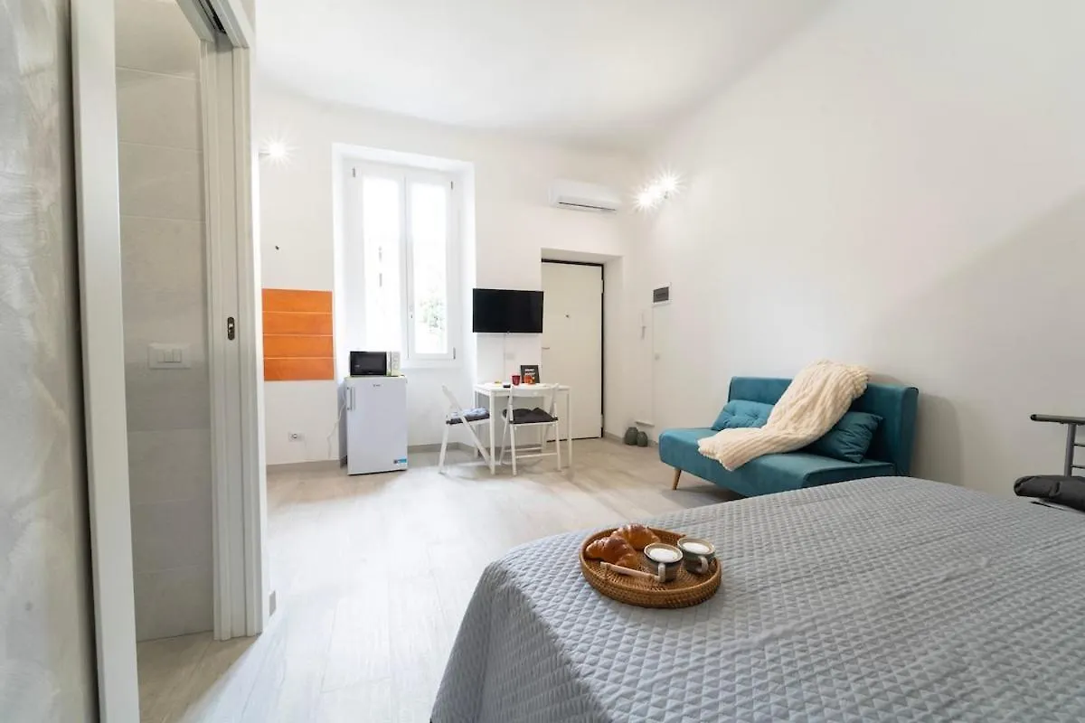 Cislaghi Little Apartment - M1 Station Mediolan
